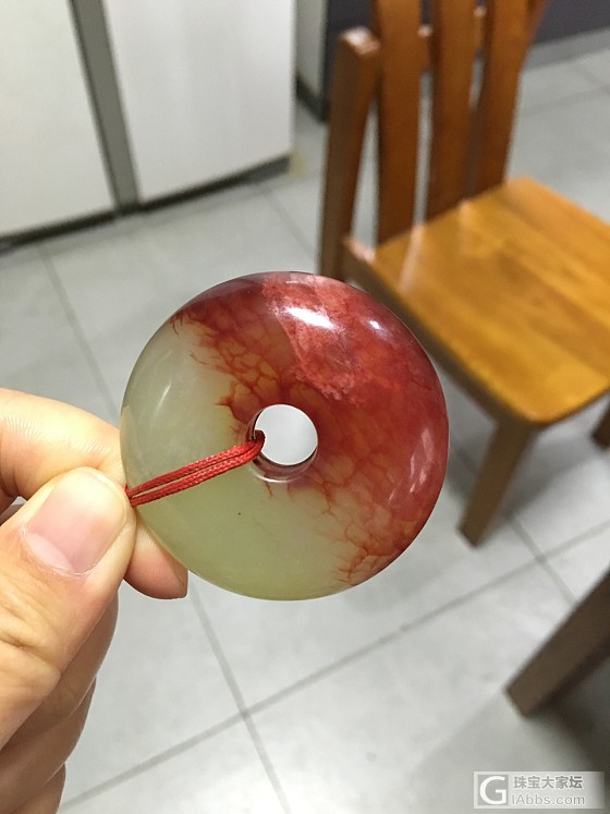 求科普，这是翡翠吗？_挂件翡翠