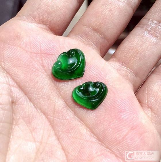 【灵玉传说】好种辣阳绿如意头一对_翡翠