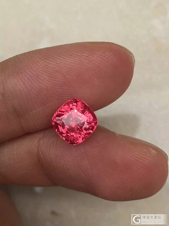 GIA给的帕帕。是不是帕帕到底谁说了算？我觉得自己觉得颜色漂亮才是硬道理_机构证书刻面宝石蓝宝石
