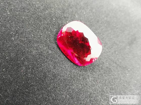 鸽血红色碧玺_刻面宝石碧玺