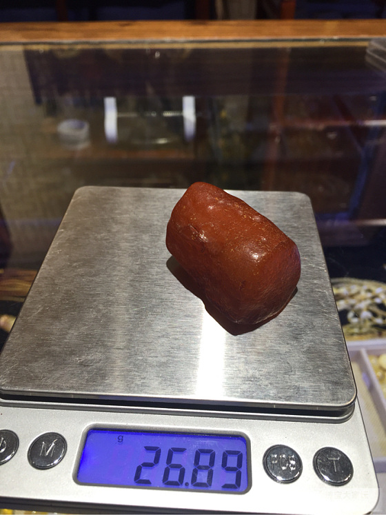 一块石头的前世今生！_打磨蜜蜡