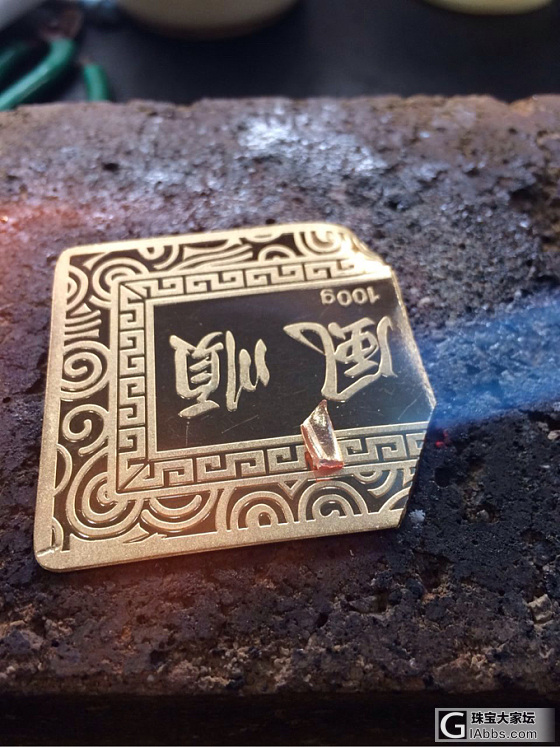 我的第一个金镯子，没错，第一个！希望还会有第二个，第三个……_打金手镯