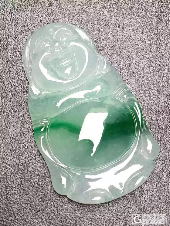 辣绿站佛_翡翠
