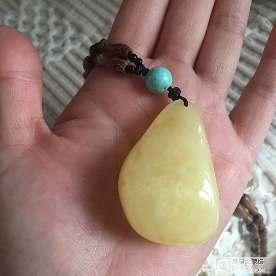 看看我的蜜蜡吊坠_蜜蜡挂件
