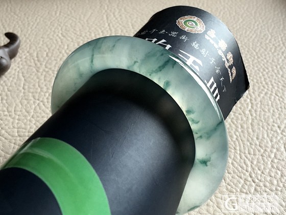 高冰飘花手镯（自然光图）_手镯翡翠