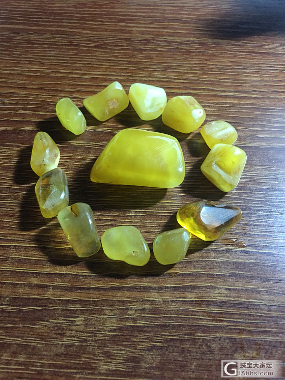 又到这个点了_打磨蜜蜡