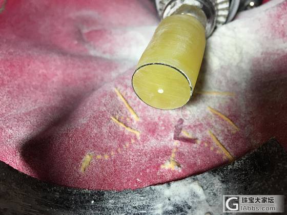 又磨了个新桶子！料子好棒啊！_打磨蜜蜡