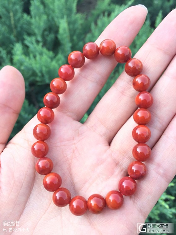 女生带南红，也是美美哒！_珠串南红