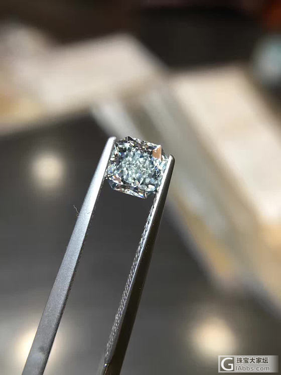 Fancy Light Greenish Green 0.92CT_彩钻