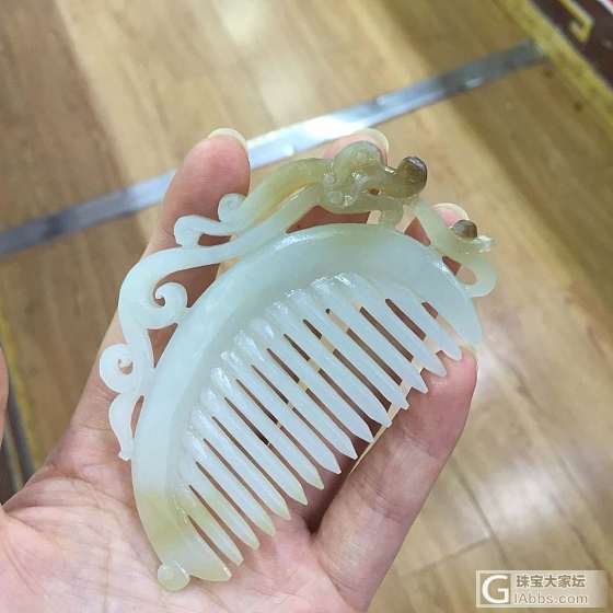 6月15新品：（糖白玉梳）（碧玉三羊开泰）（碧玉鸟笼）_梳子和田玉