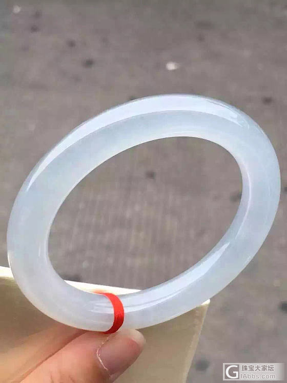 冰种春色圆条_手镯翡翠