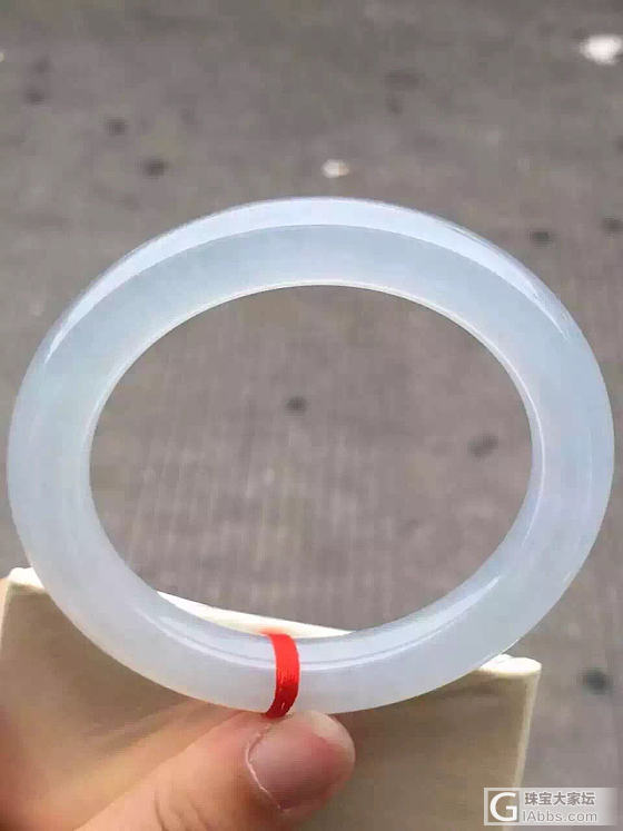 冰种春色圆条_手镯翡翠