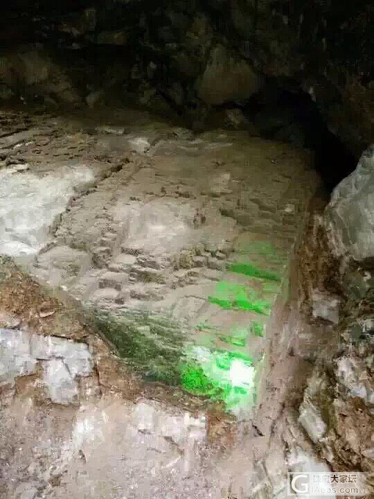 请问有没有人知道这些是什么石头_原石彩色宝石
