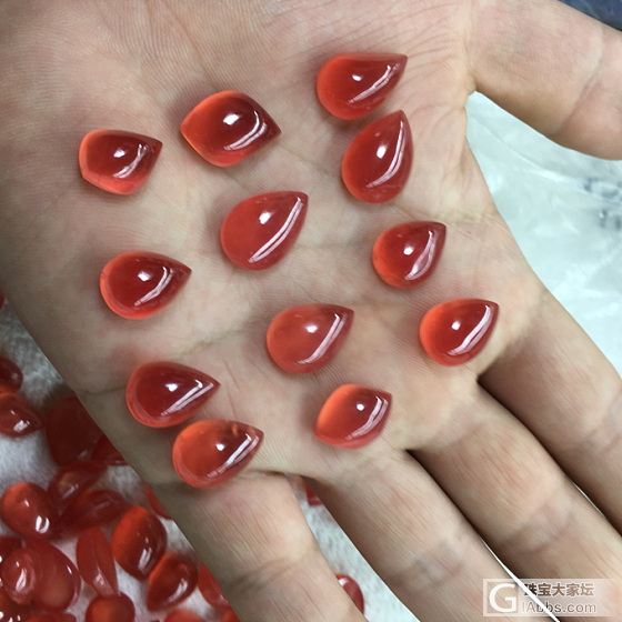 冰种红纹石_蛋面红纹石