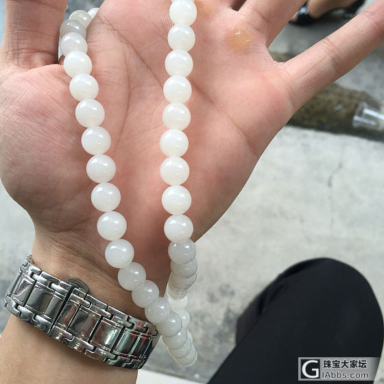 昆仑玉青海料_和田玉珠串