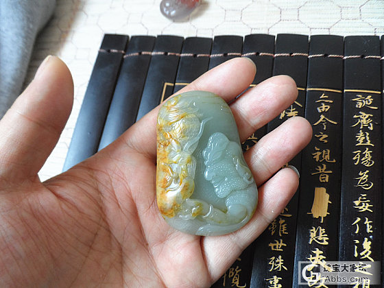 籽料黄皮罗汉 玉质好 超低价1500_把玩件和田玉