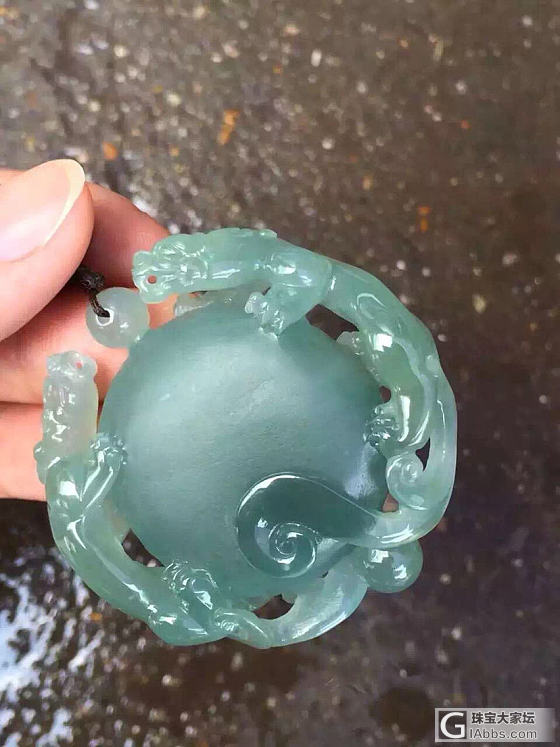 罕见的双龙护珠🐉养眼的来了！_翡翠