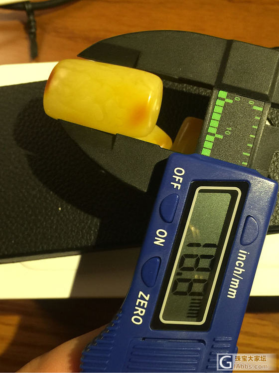 新磨出来的一家三口，有喜欢的吗？_琥珀蜜蜡