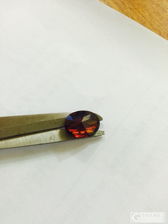 按碧玺收的，但看颜色又不像，请行家鉴定是不是碧玺，价值怎么样_刻面宝石碧玺