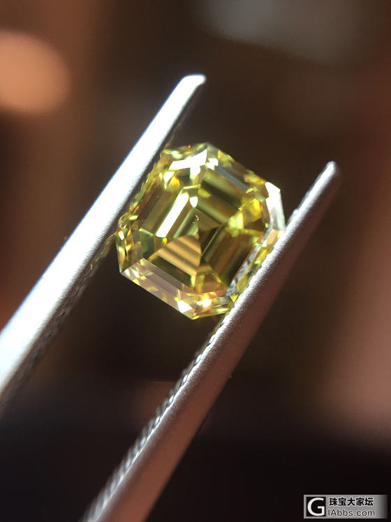 1.02ct Fancy Intense Yellow_彩钻