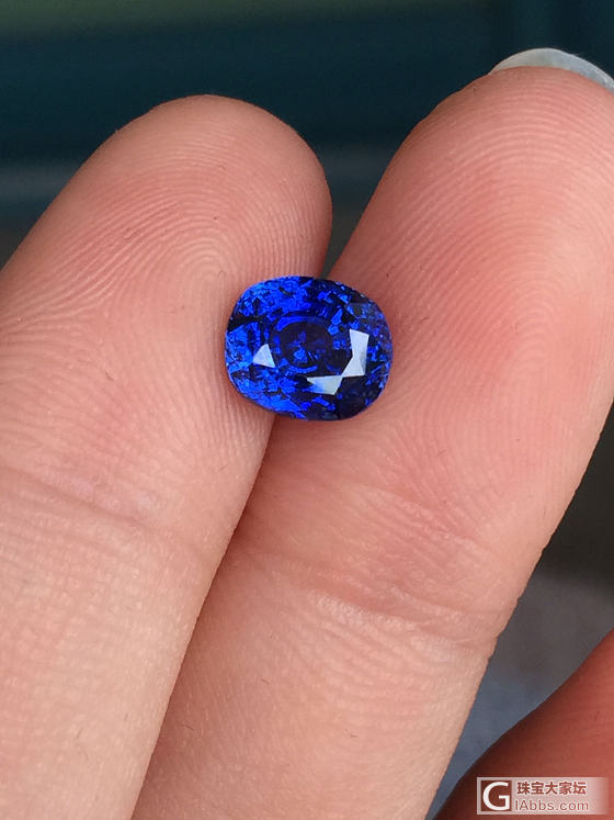 【皇家彩宝】专注高端宝石批发2.37ct 马达小蓝宝一颗_刻面宝石蓝宝石