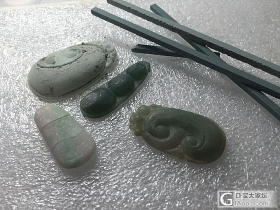 前几天去了趟四会，花了200大洋买了世块学工毛件，据说……_打磨翡翠