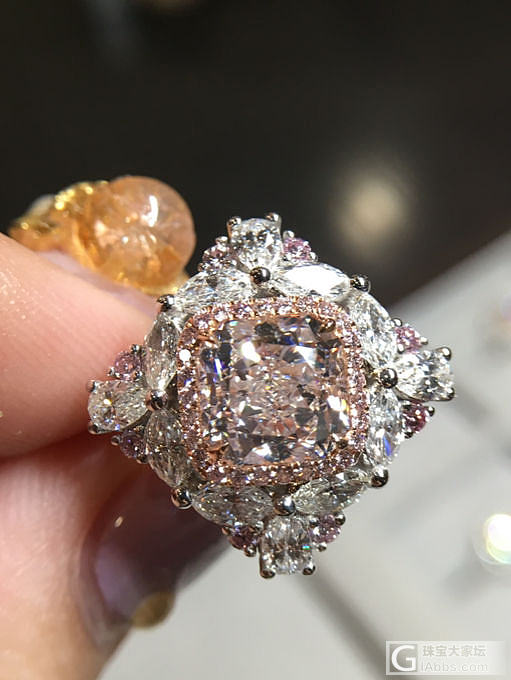 very light pink 2.0CT_钻石