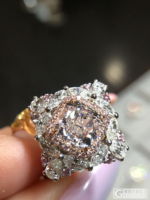 very light pink 2.0CT_钻石