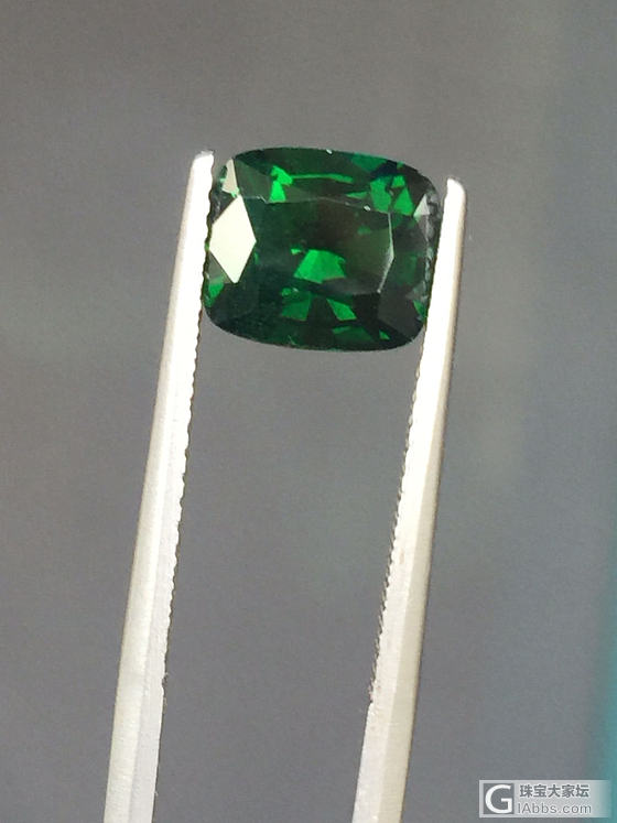 【皇家彩宝】2.14ct 沙沙一颗_刻面宝石沙弗莱