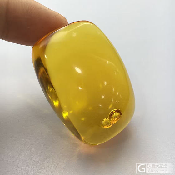 分享一下昨儿在朋友那看到的几个宝贝_蜜蜡