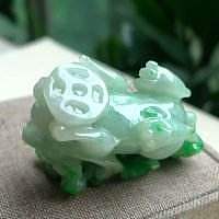 【铭记翡翠珠宝】辣绿色招财貔貅_翡翠