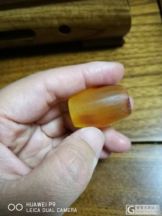 纯手工纯天然，可以做顶珠，百搭款，想要的亲找我私聊啊_琥珀蜜蜡