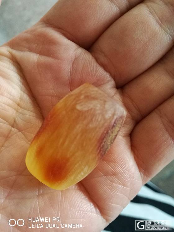 纯手工纯天然，可以做顶珠，百搭款，想要的亲找我私聊啊_琥珀蜜蜡