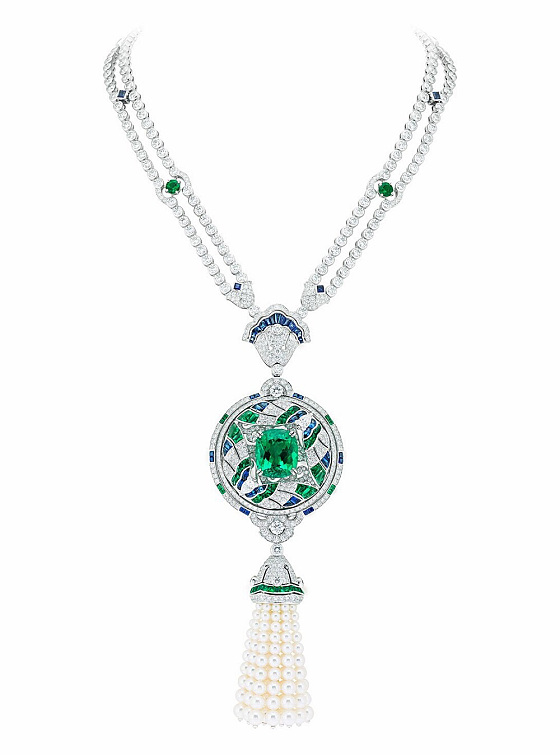 Van Cleef & Arpels 推出了新一季高级珠宝系列_梵克雅宝珠宝设计