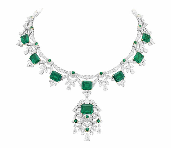 Van Cleef & Arpels 推出了新一季高级珠宝系列_梵克雅宝珠宝设计