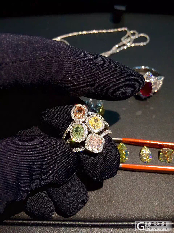 彩钻戒指💍_彩钻戒指