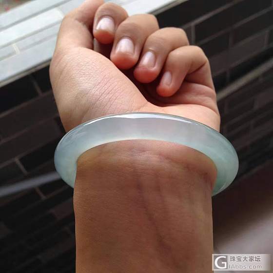 大家再帮忙看看这只镯子怎么样_手镯翡翠