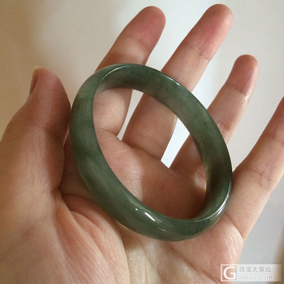 想出一个镯子_手镯翡翠