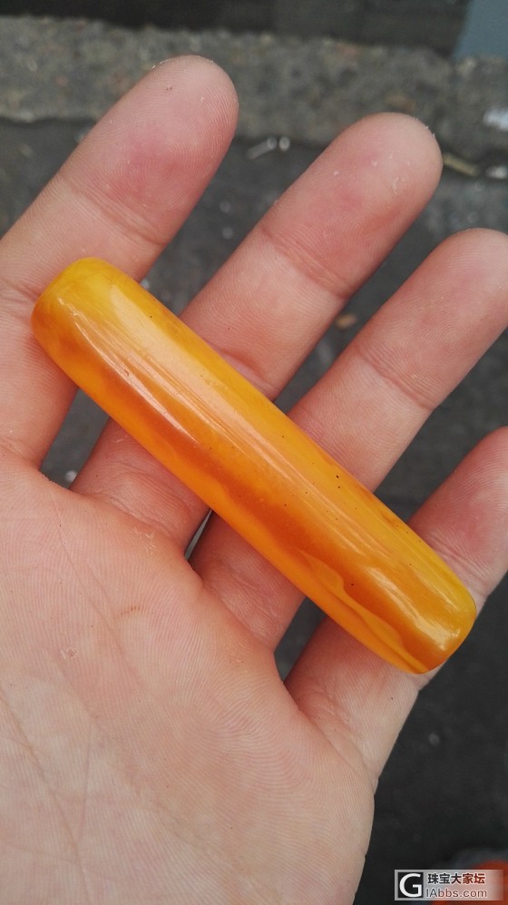 一半透明  一半不通明   值多钱？_琥珀蜜蜡