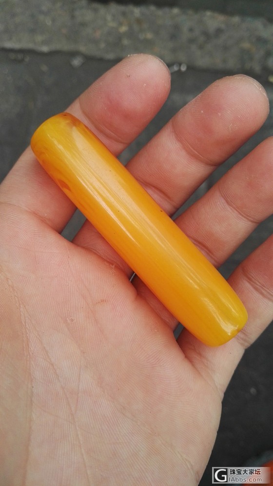 一半透明  一半不通明   值多钱？_琥珀蜜蜡