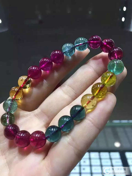 毒物_珠串碧玺