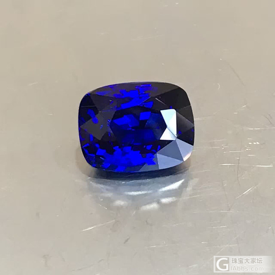来颗大一点的皇家蓝_蓝宝石刻面宝石