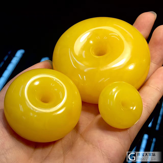 蜜蜡狂魔再现，带着极品来的哟_平安扣蜜蜡