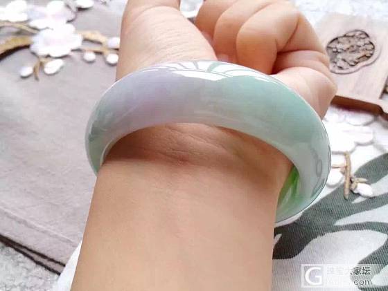 春彩镯子大家看看怎么样？能入吗？_手镯翡翠