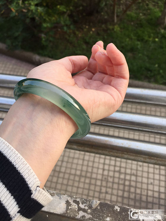 飘花翡翠手镯_翡翠手镯
