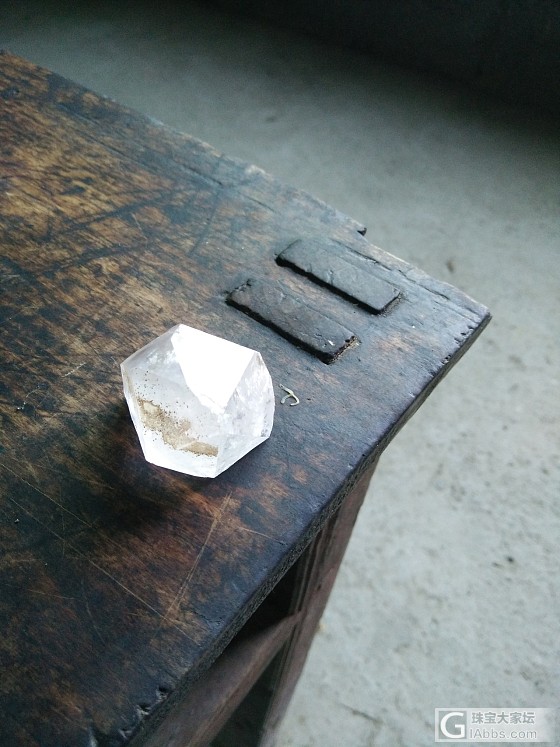 愤怒的钻石小鸟_水晶矿物标本白水晶钻石
