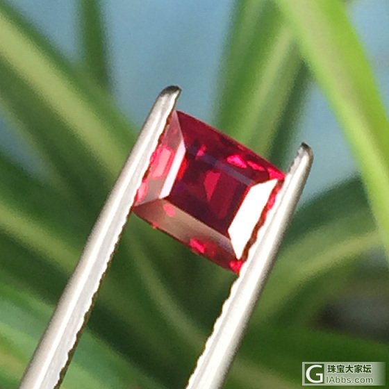 ［皇家彩宝］红宝石 1.02ct 缅甸_红宝石刻面宝石