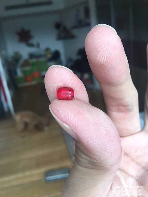 正红哦_刻面宝石尖晶石