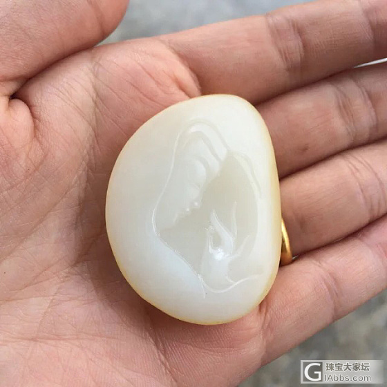 求内行鉴定，卖家说是籽料，自己感觉不像_和田玉