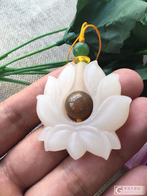 藕粉一品清廉_吊坠和田玉